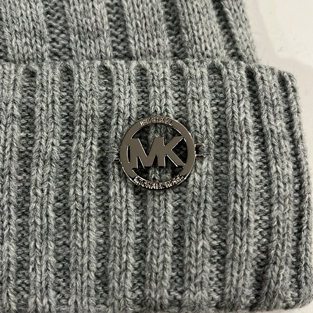 Michael Kors Winter Hat - Picture 2 of 3